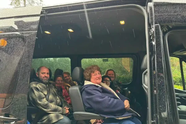 best airport transfer to disneyland anaheim